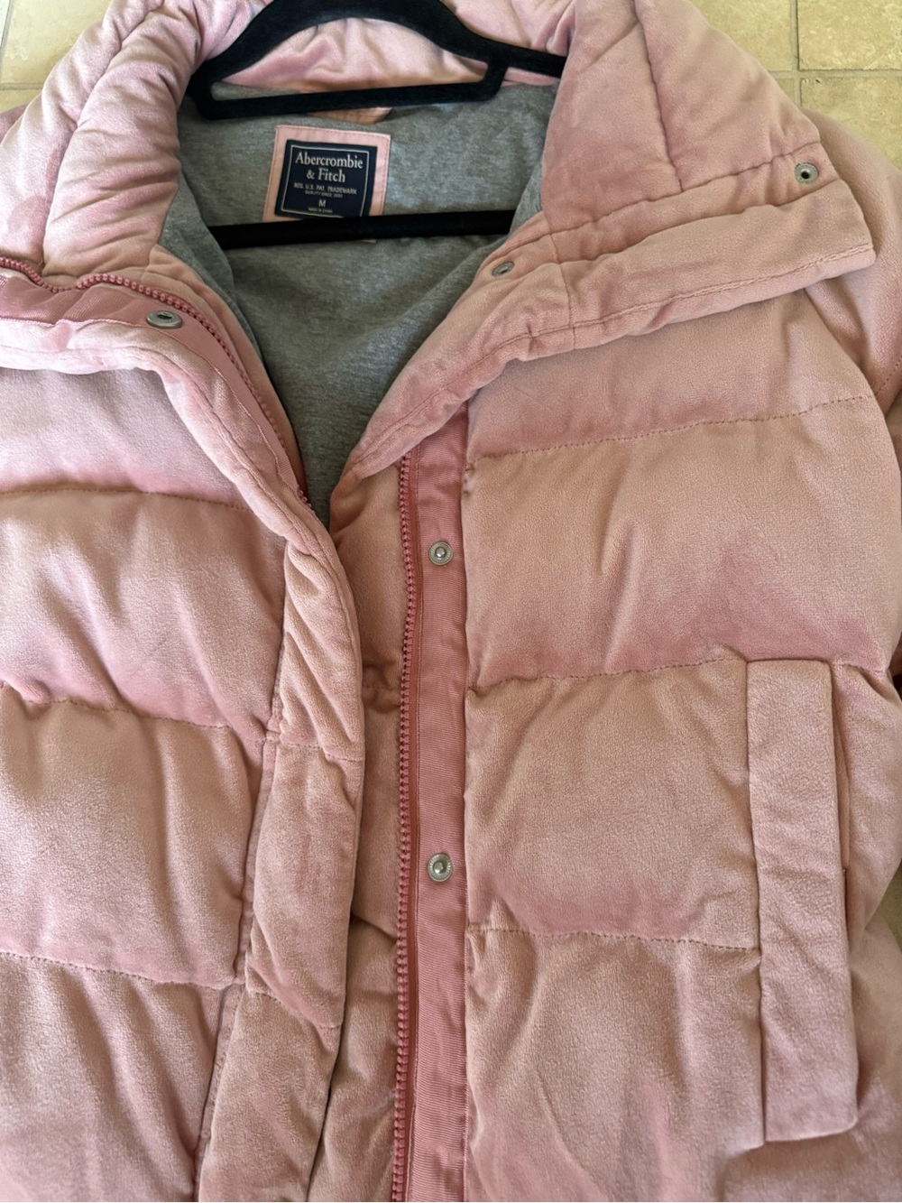 Abercrombie & Fitch Velvet Puffer Jacket Blush Rose Pink Women’s Medium - Picture 5 of 6
